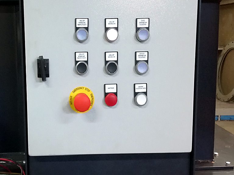 Krmiljenje industrijskega sistema